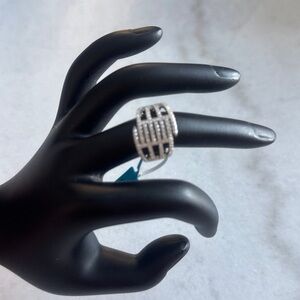 925 Elegant Moissanite Sterling Silver Women's Ring size 6